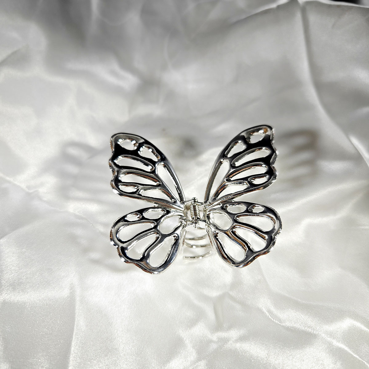 1 Piece Quantity Holiday, Daily Occasion Alloy Material Women's Sweet Simple Style Butterfly Alloy Plating Hair Claws