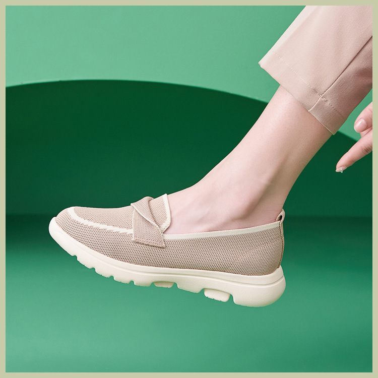 B888-2 Otoño Invierno 2025 Nuevos Zapatos de Mamá Antideslizantes Transpirables de Suela Suave con Bloques de Color para Mujer_voghion.com