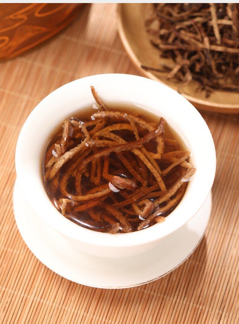Aged Chen Pi Tangerine Peel Shreds 500g Xinhui Dried Citrus Peel Chenpi in use