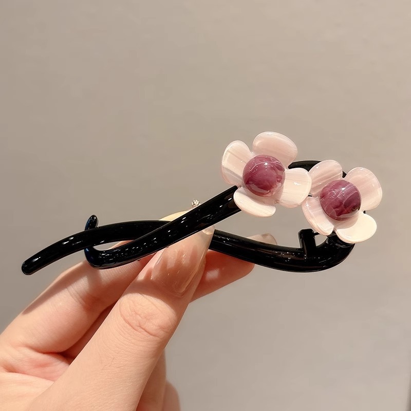 Temperamento coreano de alta gama gelatina pudín torsión clip cabello de alta calidad un clip de estilo estilo estilo de cabello