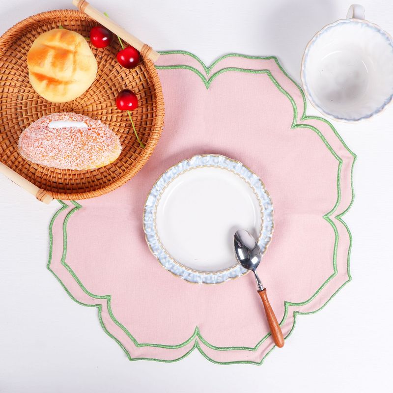 リネン綿のナプキンの不規則な刺繍の辺のナプキンのホテルの布芸の食事のマットのカクテルのナプキン|undefined