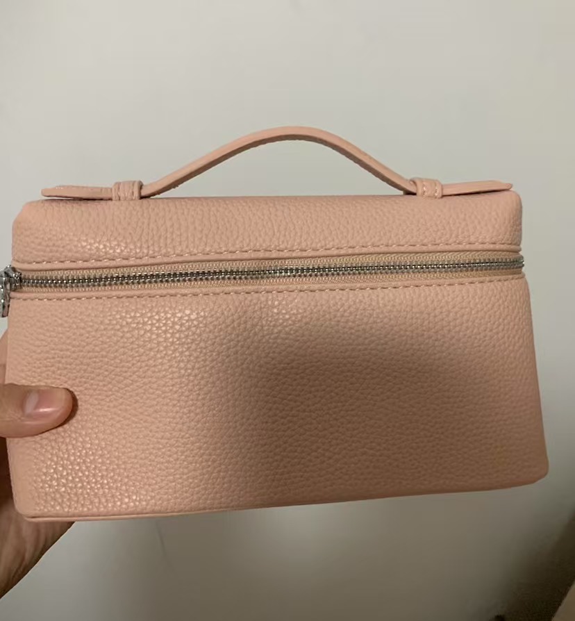 Gentle powder without label [hardware without letters]]