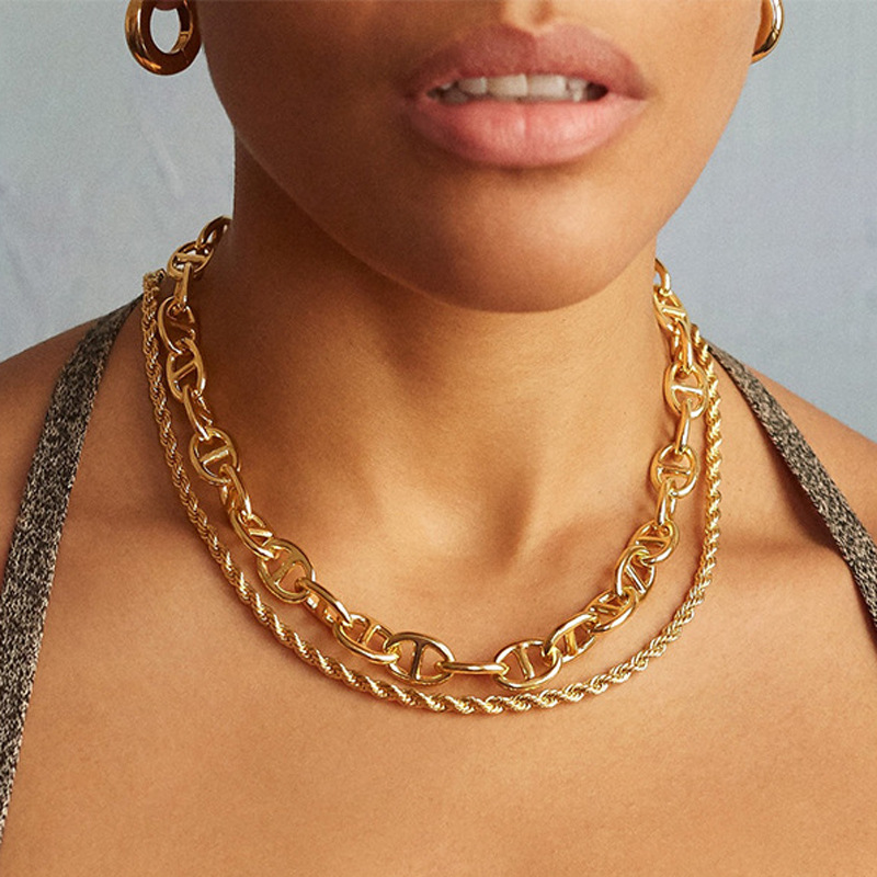 Exaggerated Gold Thick Chain Punk Hip-hop Fashion Necklace display picture 1