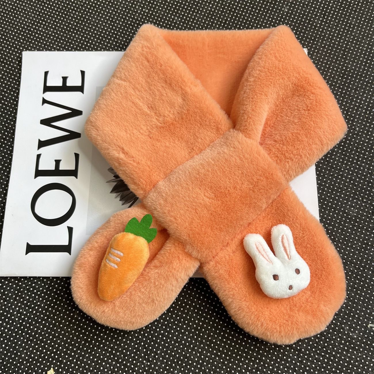 아동 겨울 방한 목도리 토끼 당근 장식 보송한 퍼 머플러