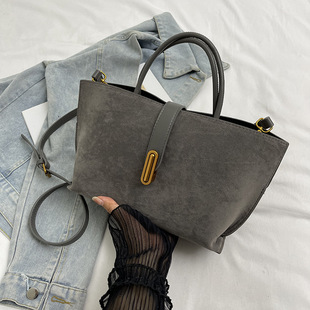 Frosted Large Capacity Handbag Women's 2024 Autumn and Winter New Retro All-match Commuter Fashionable Shoulder Crossbody Bag