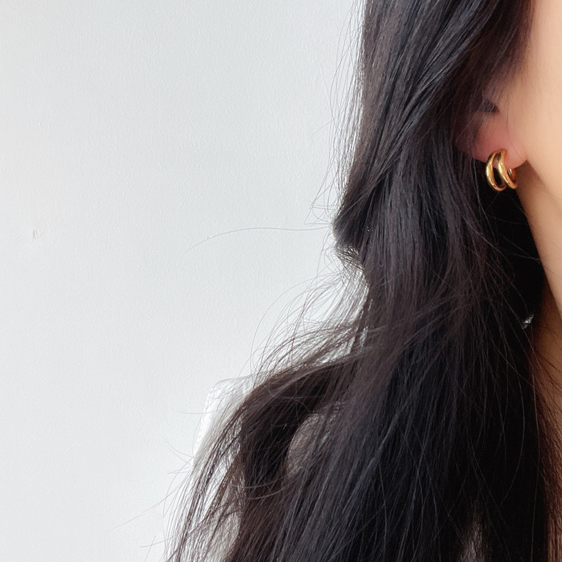 10g Weight 1 Pair Fashion C Shape Plating Titanium Steel Earrings
