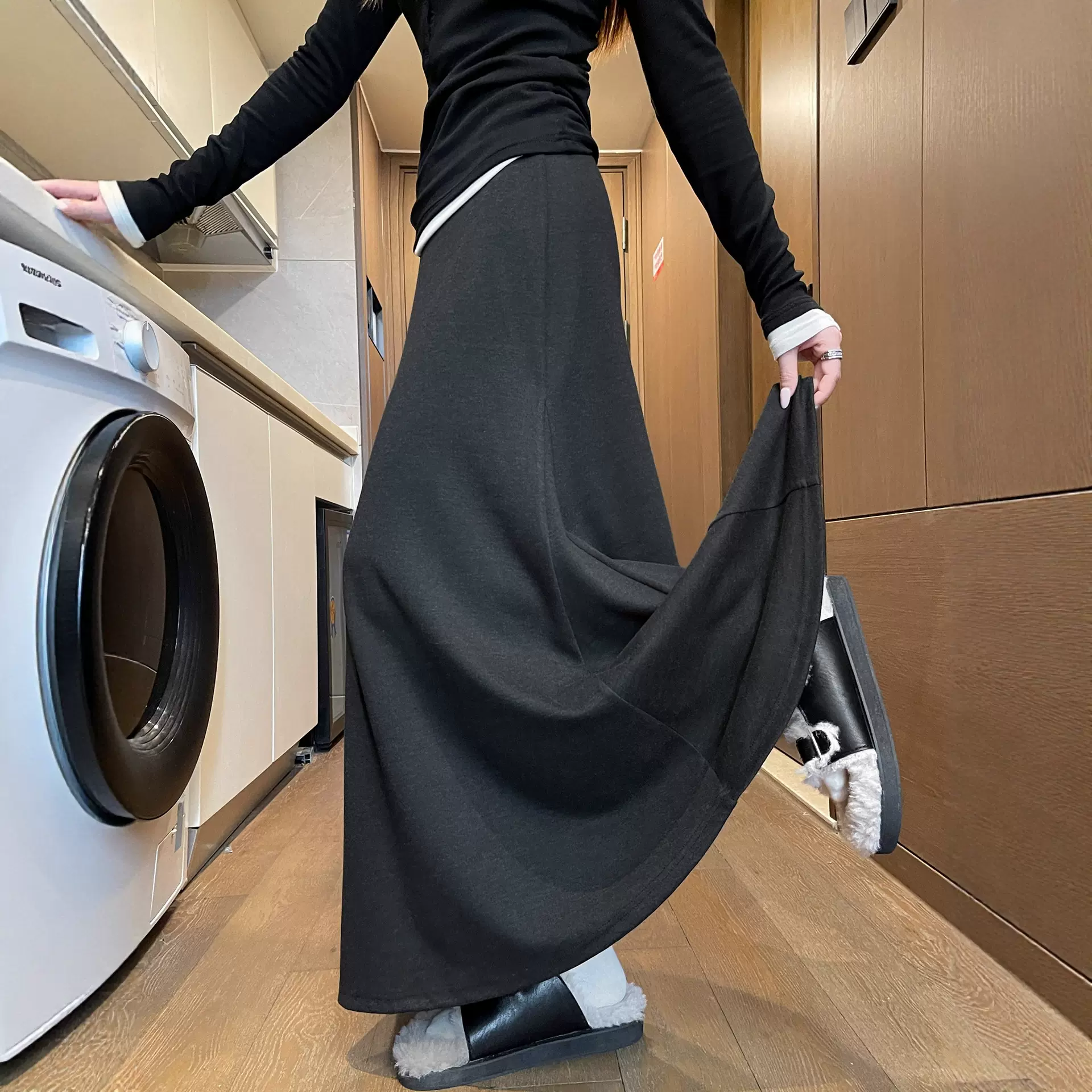 黑色高级感法式鱼尾裙女秋季新款垂坠感包臀裙a字长款针织半身裙