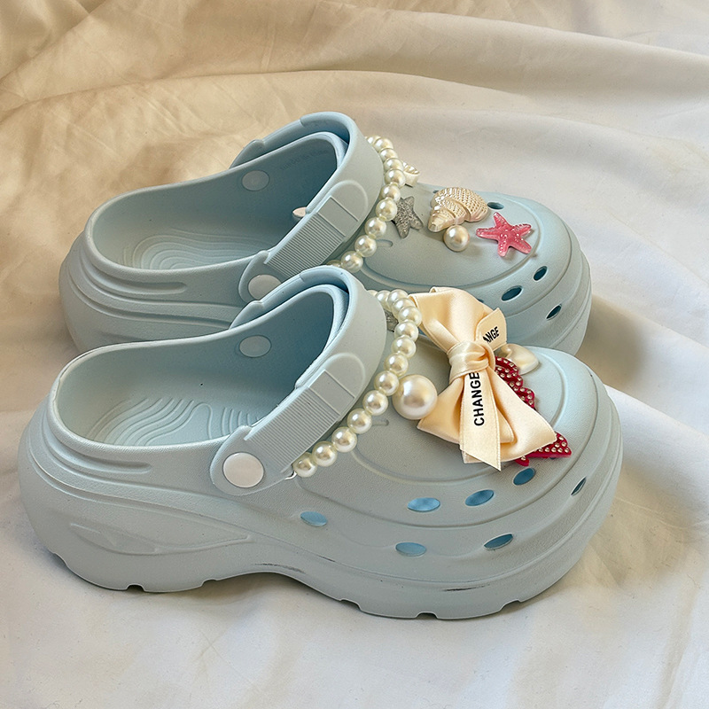 Sea Salt Blue Niche Thick-Soled Clogs for Women 2026 New Eva Platform Beach Closed-Toe Sandals Ins Style Slippers