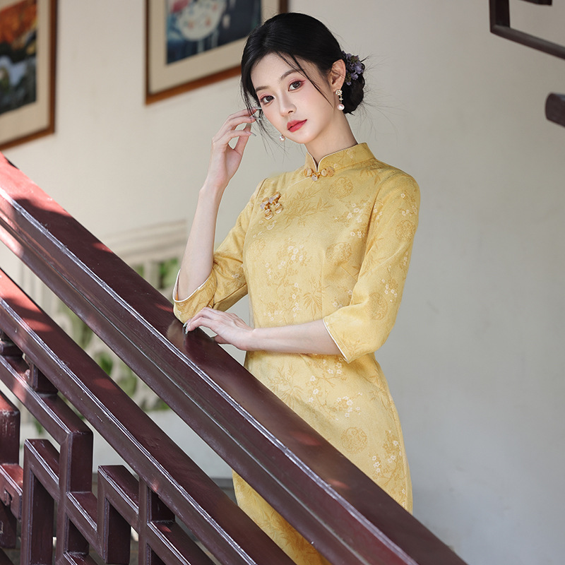 黄色旗袍国风新中式长款改良长袖旗袍秋季2025年新款年轻款女