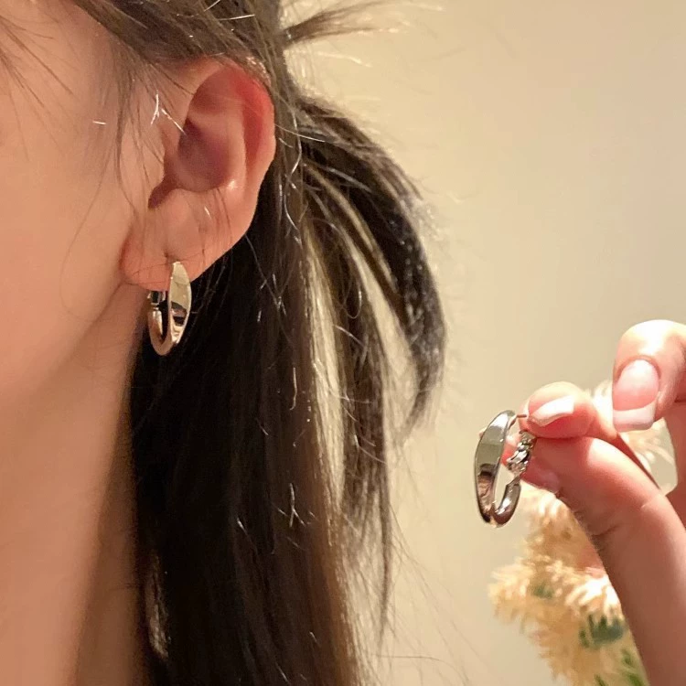 Серебряная игла, универсальные серьги, образец серебра 925, европейский стиль, стиль высокого качества, стиль легкой роскоши, простой и элегантный дизайн, оптом