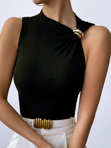 Summer New Arrival Elegant Minimalist Sleeveless Metal Ring Design Solid Color Slimming Backless Top for Women