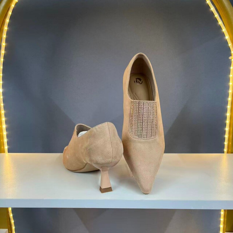 French-Style Rhinestone Single Shoes, New Model, Deep-Cut Pointed-Toe High Heels, Elegant Ivory Color, Other Grandma Shoes, Kitten Heels, Pre-Order