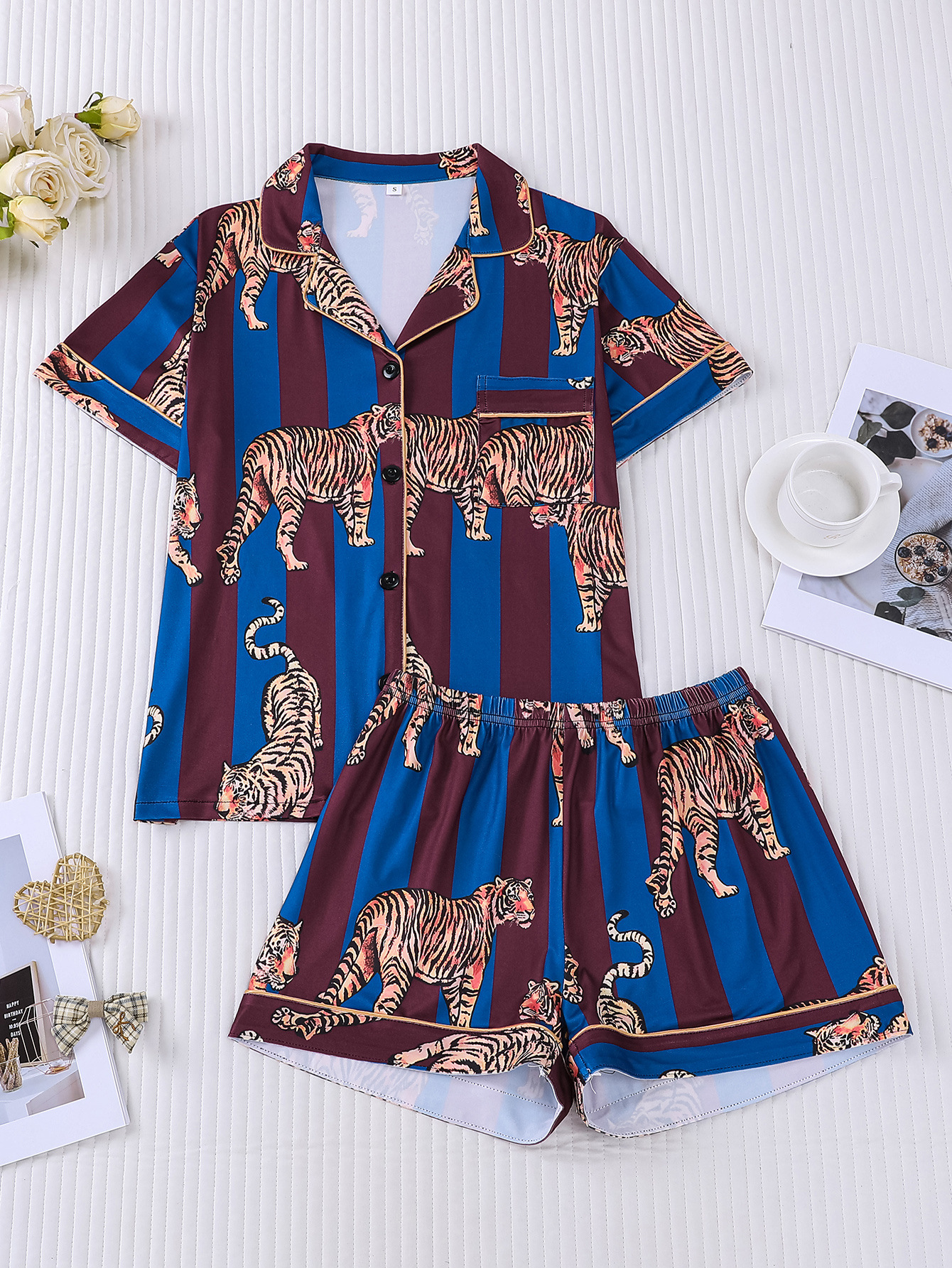 Selección estricta de comercio exterior transfronterizo fondo azul tigre marrón impresión europea y americana pijama conjunto suelto delgado ropa casera casual