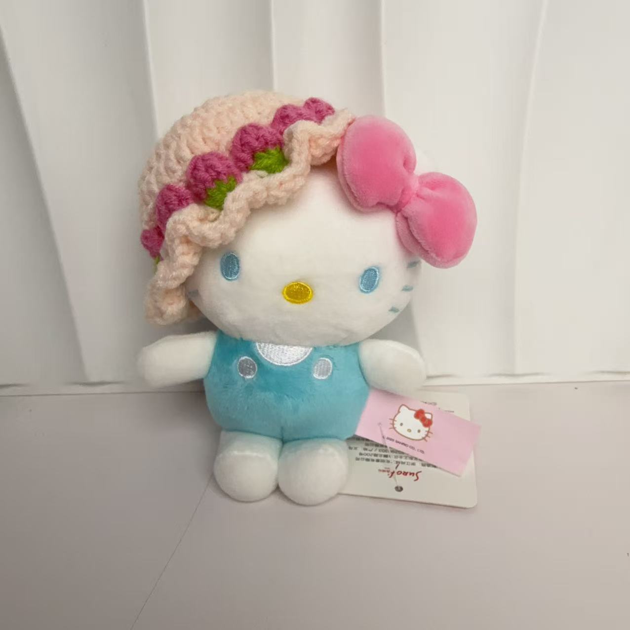 KT tulip hat