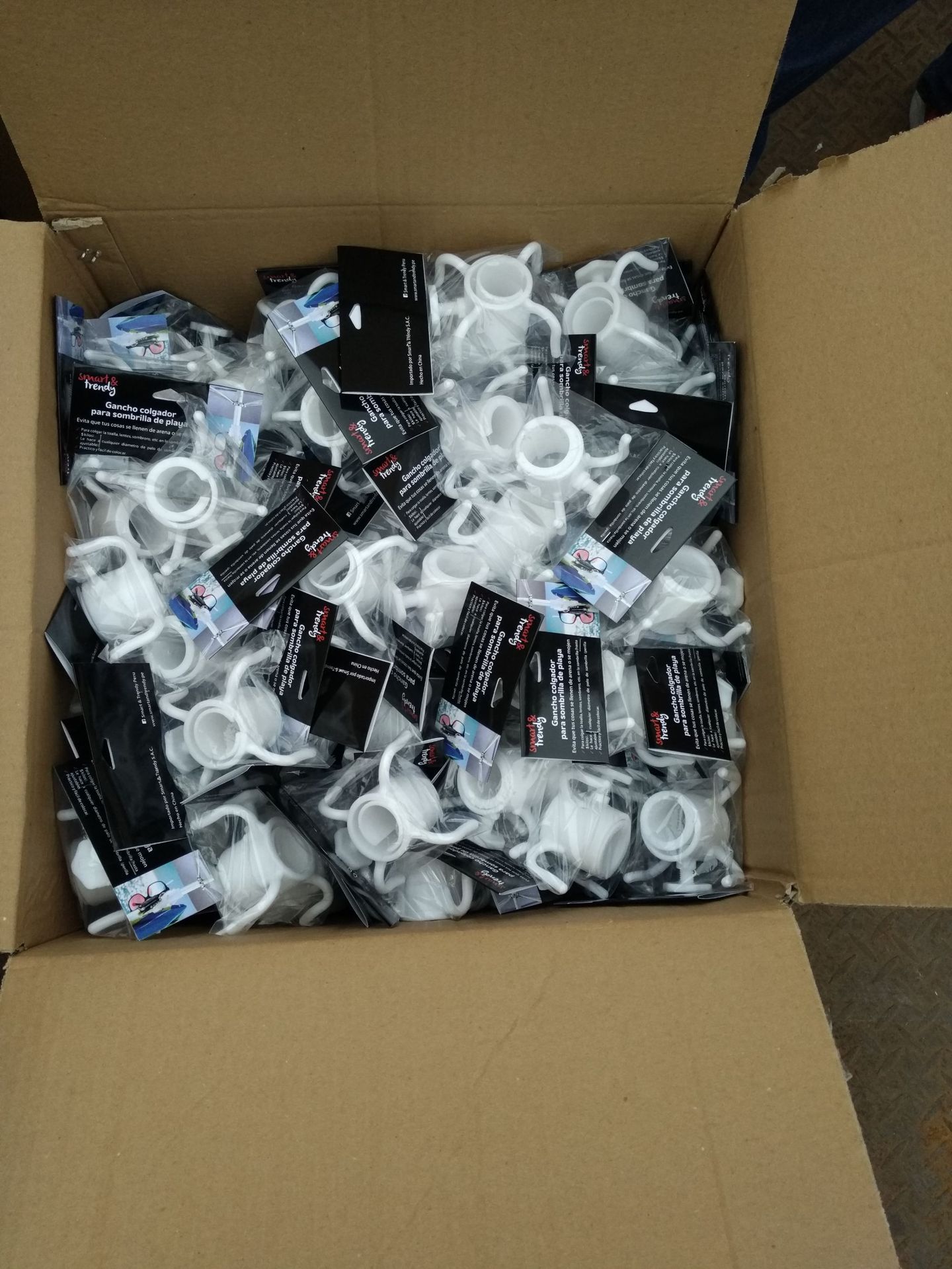 9100878780_1932816735