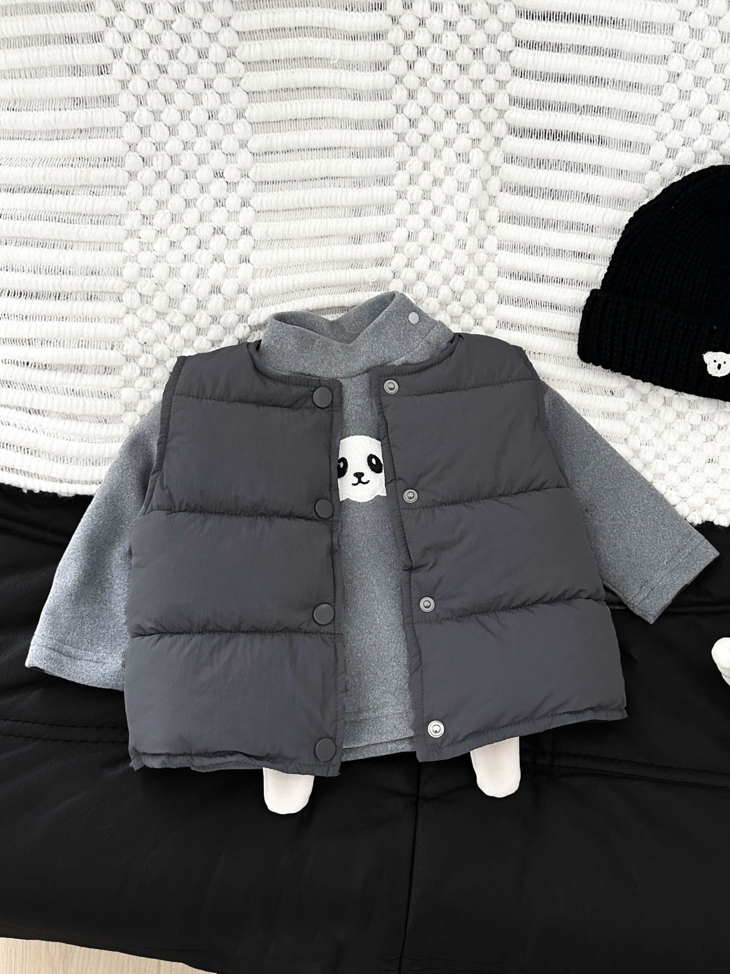 Chaleco de algodón para bebés de invierno de nuevo tipo para niños y niñas, chaleco de hombro de dibujos animados de color sólido, chaqueta de aire caliente y gruesa