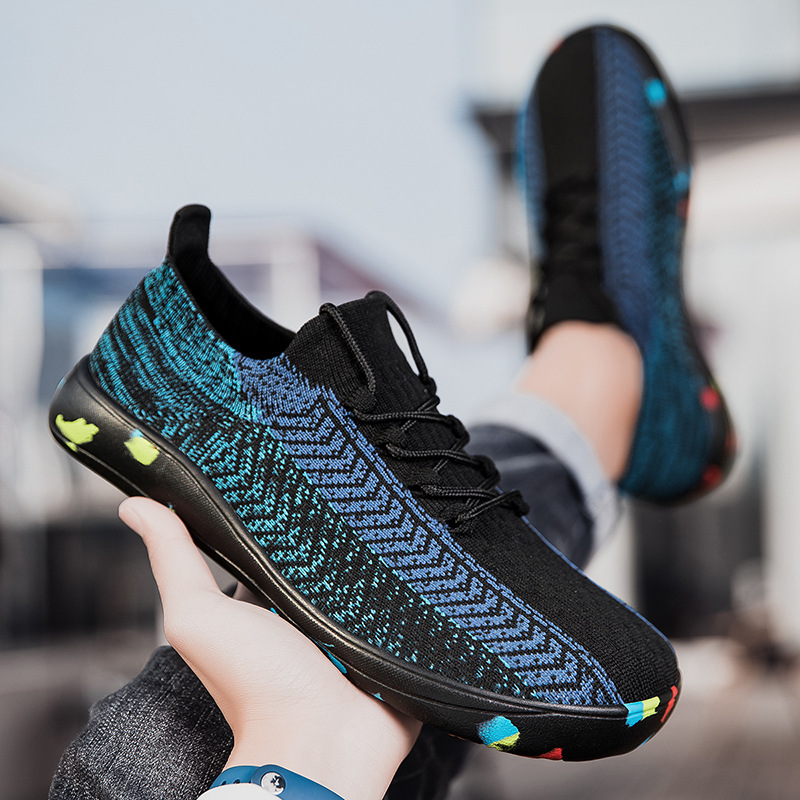 2025 nuevos zapatos de mujer de tamaño grande transfronterizo calcetines de verano de moda zapatos deportivos transpirables al aire libre zapatos para correr image 1