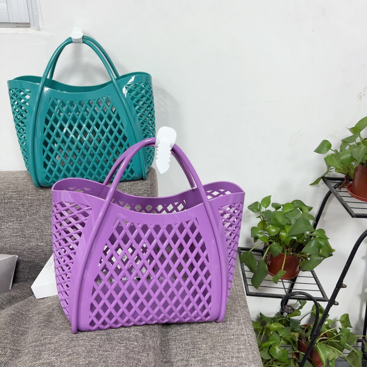 Jelly bag, handbag, silicone hollowed-out vegetable basket bag, picnic bag, shopping basket, PVC beach bag, washbasin basket, bath undefined