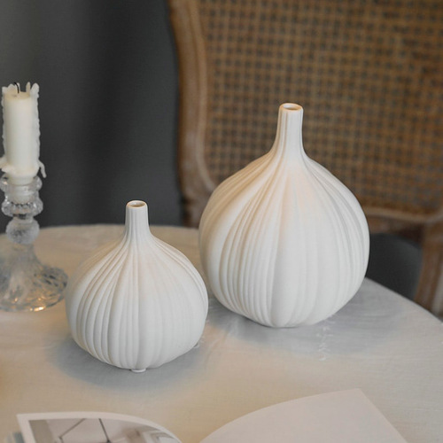 Ceramic garlic-shaped vase home hotel soft decoration home decoration creative furniture Nordic simple modern decoration