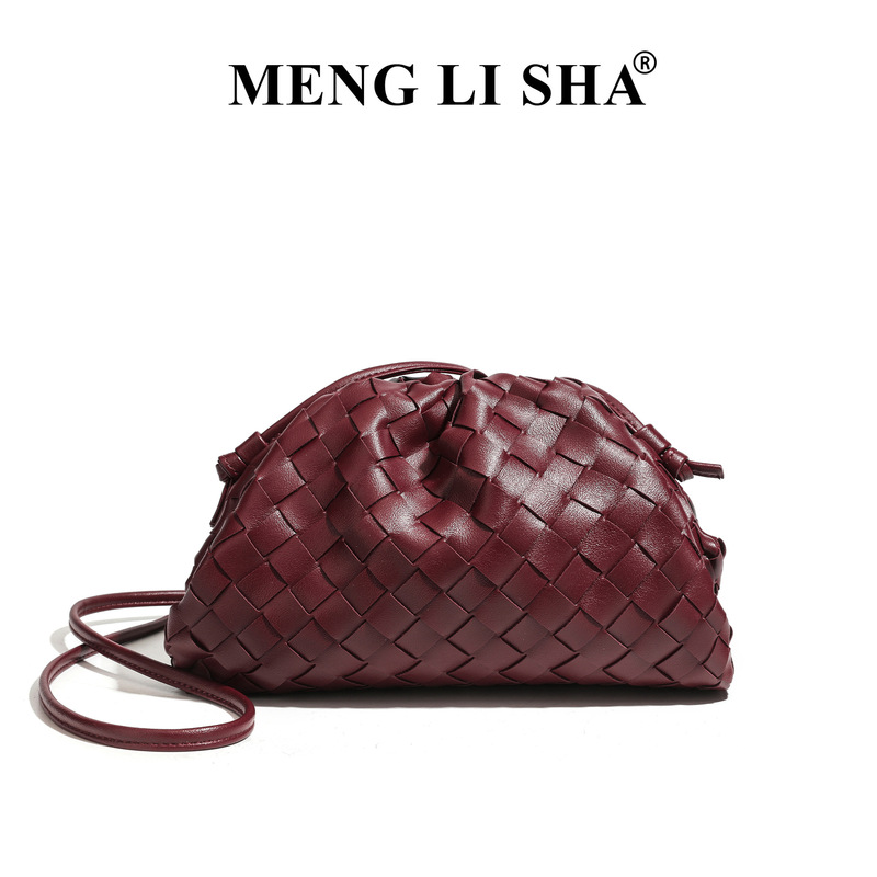 2026 New Korean Style Fashionable Woven Cloud Dumpling Bag Trendy Commuter Versatile Single Shoulder Crossbody Clip Bag