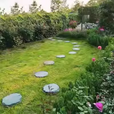 Круглый диаметр 40 см, толщина 3-4 см