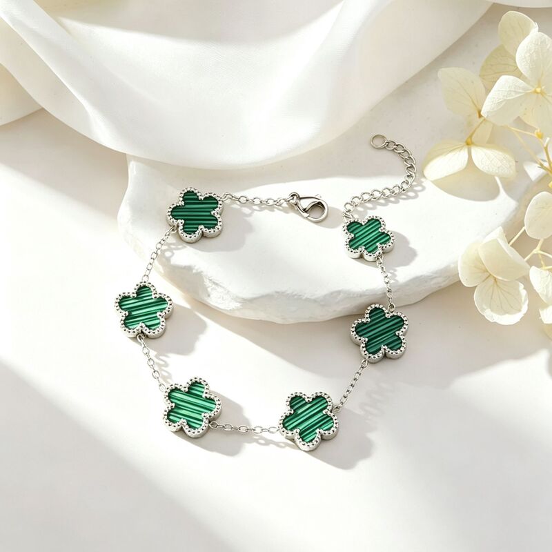 Cross-Border Hot-Selling Stainless Steel 18K Plated Five-Leaf Flower Bracelet, Double-Sided Mother-Of-Pearl Five-Leaf Clover Bracelet, Fashionable and Versatile Jewelry Cross-Border Hot-Selling Stainless Steel 18K Plated Five-Leaf Flower Bracelet, Double-Sided Mother-Of-Pearl Five-Leaf Clover Bracelet, Fashionable and Versatile Jewelry