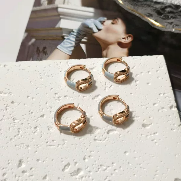 New style diamond-encrusted horseshoe buckle earrings, elegant and simple, Fejia K gold enamel earrings, versatile and compact, women's wholesale earrings