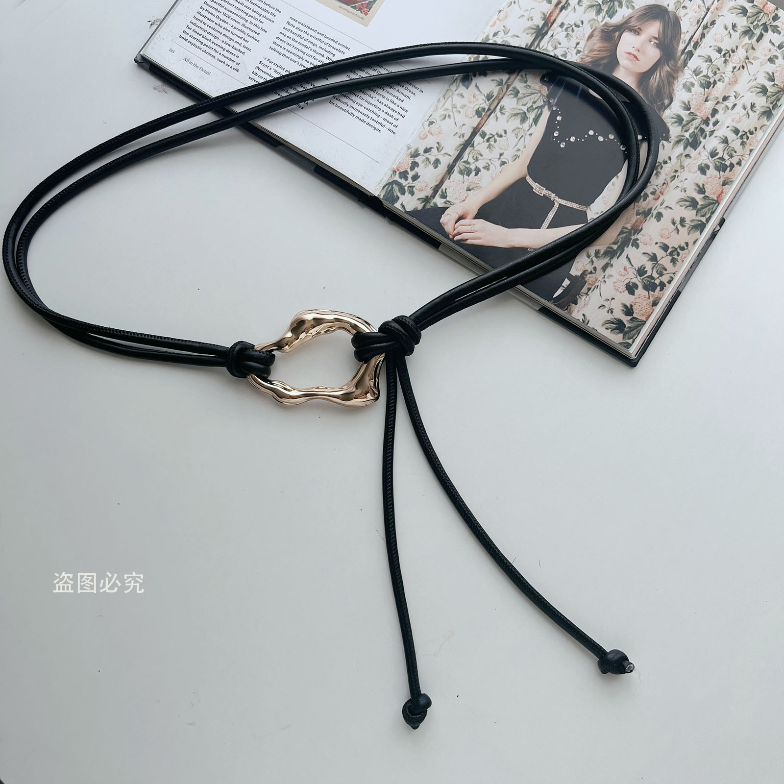 Nuevo cuerdas de cintura de cuero suave para mujeres cadena de cintura retro nicho de diseño decoración cinturón simple cinturón largo con falda abrigo cinturón