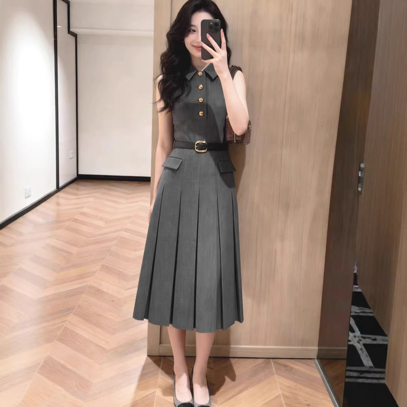 2026 Spring/Summer New French Hepburn Style S Gray Mixed Color Waist-Cinched Polo Collar Sleeveless Pleated Dress