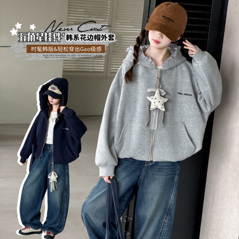 Girls' autumn hooded zip-up sweatshirt jacket 2026 new casual loose stylish top for junior high school students with a relaxed vibe Girls' autumn hooded zip-up sweatshirt jacket 2026 new casual loose stylish top for junior high school students with a relaxed vibe