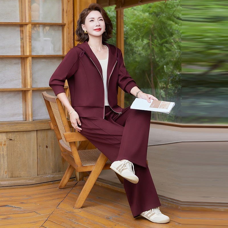 妈妈装秋装宽松运动服套装2025新款洋气中老年女装时尚休闲两件套|undefined