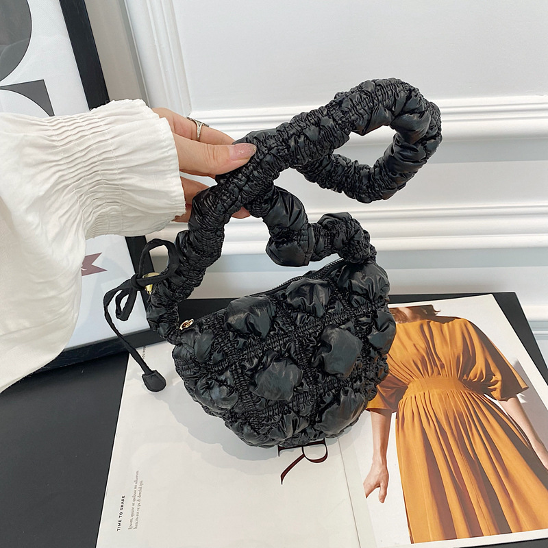 Estilo coreano nube plisado bolsa pequeña bolsa bolsas nuevo nicho de alto grado brillante cara puff dumpling hombro bolsa de las axilas para las mujeres