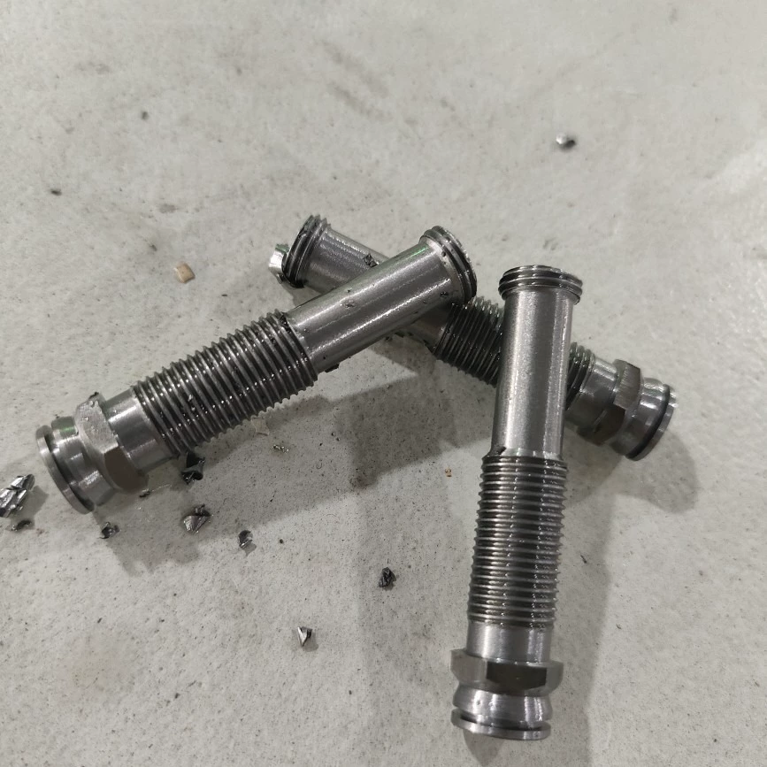 Автоматический токарный станок с ЧПУ, обработка нестандартных шестиугольных железных деталей, удлиненных деталей железа