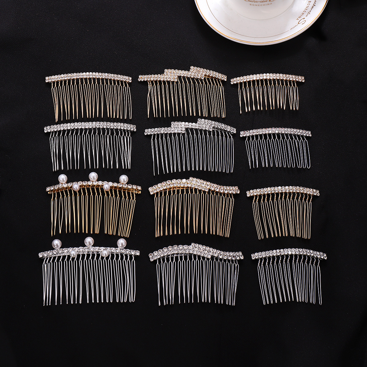 New foreign trade hair comb with Korean and Japanese water pearl hair accessories for bride's updo, one-piece pearl hair pin wholesaler