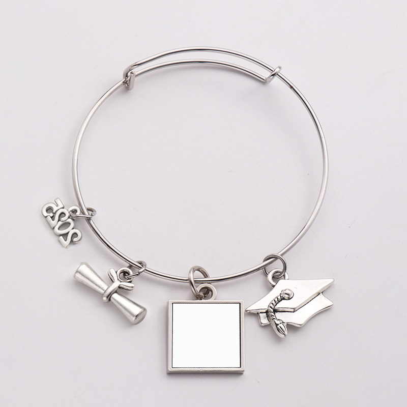 Transfronterizo Amazon 2025 temporada de graduación pulsera de metal redondo colgante en blanco transferencia de calor sombrero bachelor joyas pulsera