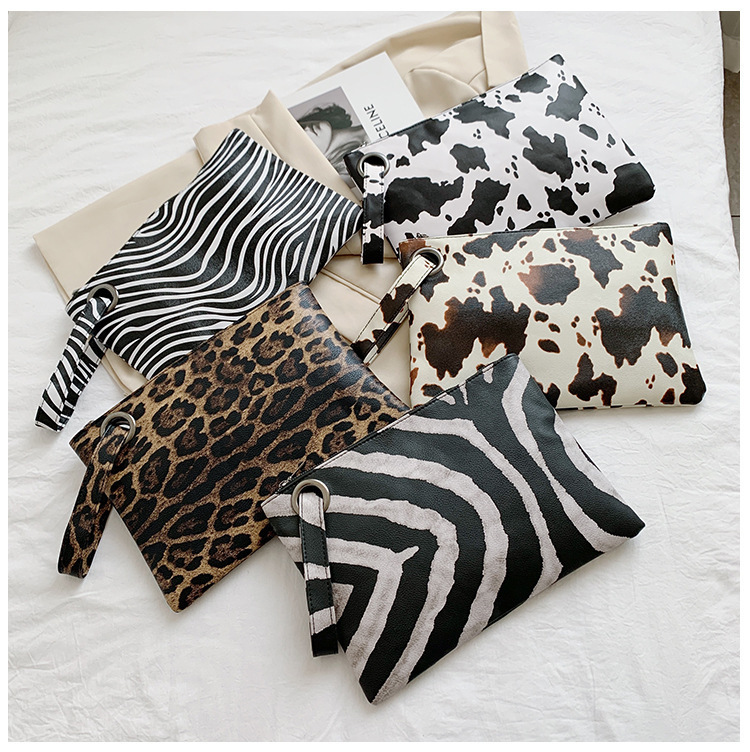 Women's Small Pu Leather Cows Zebra Leopard Vintage Style Classic Style Square Zipper Clutch Bag display picture 23