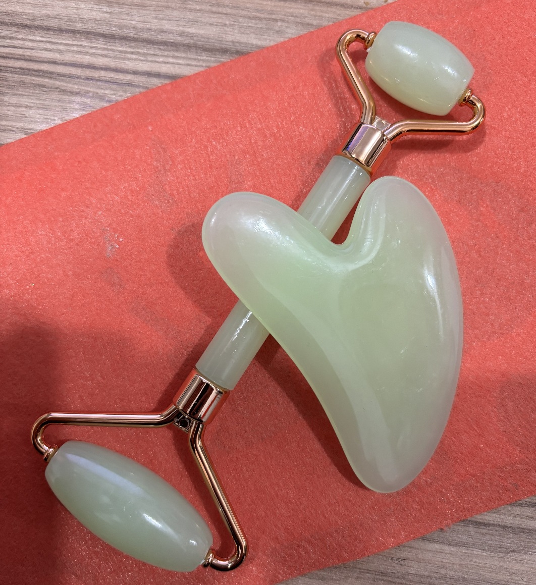 masajeador de rodillos de cristal de polvo en forma de corazón, masajeador de rodillos de doble cabeza, placa de belleza facial de cristal rosa