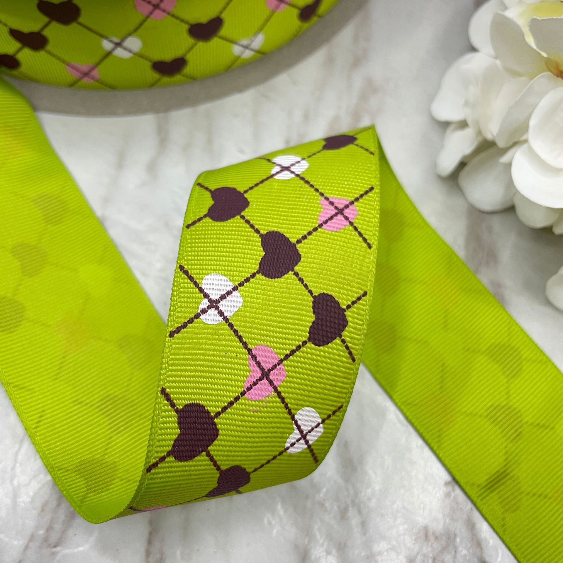 5ffad9697ee79e5dffa6d9db282843