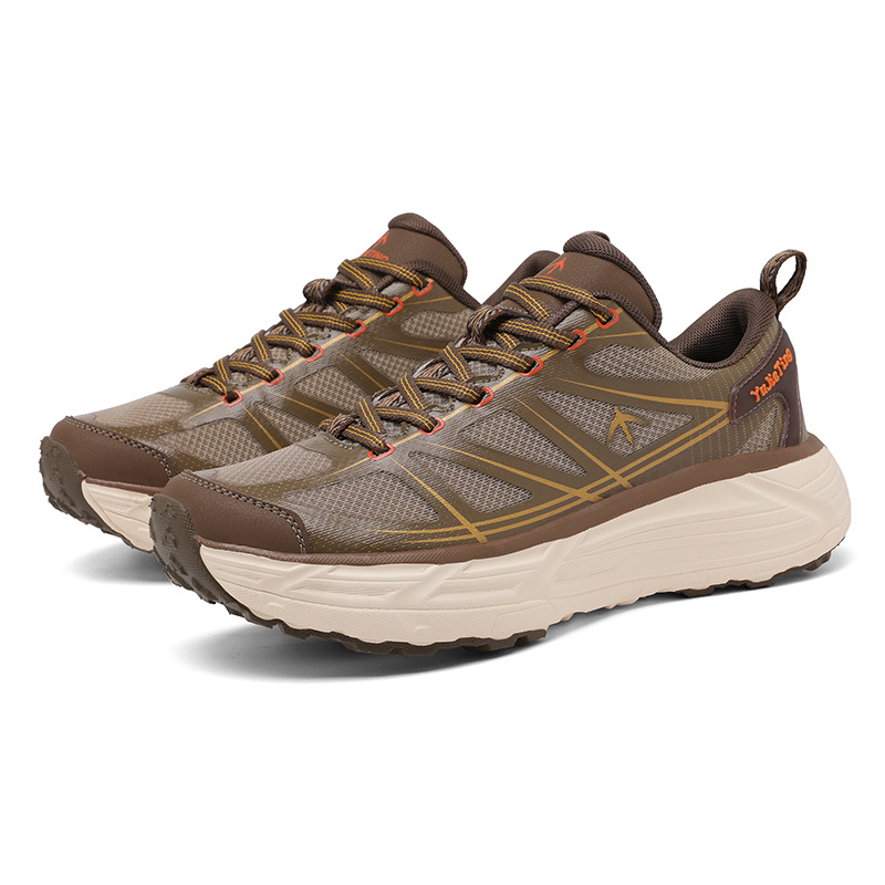 Primavera nuevo tipo de zapatos deportivos de tejido de vuelo para hombres, zapatos de correr transpirables casuales con suela gruesa