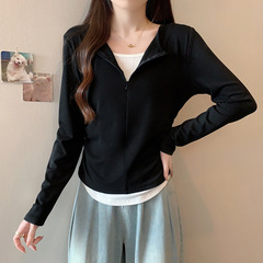 半ファスナーの偽の2つの半高襟の底のシャツの女性の秋冬の中で底の長袖のtシャツの早秋の高級感の上着を掛けます。