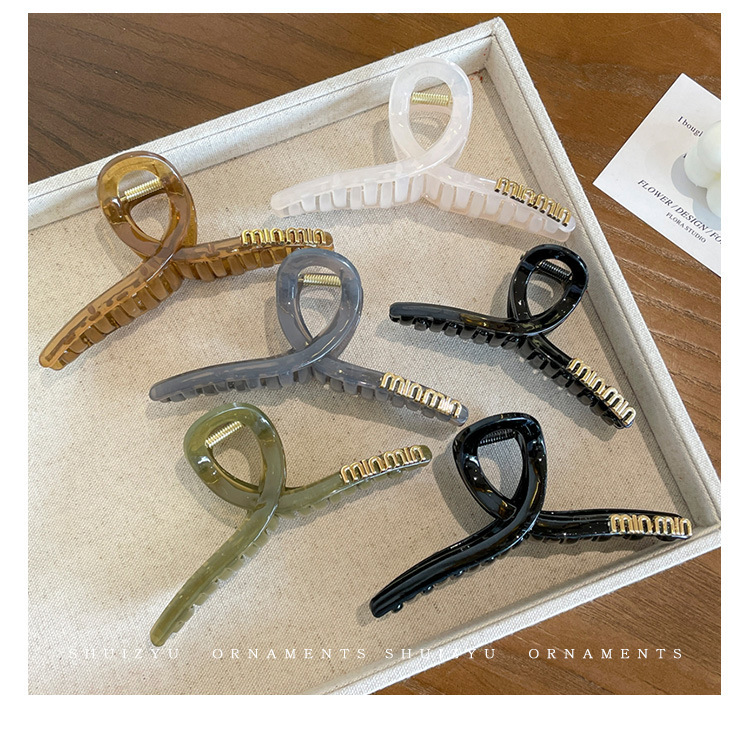 Übergroße Buchstaben-Kreuzklemme Hai-Clips Haarspange für volles Haar am Hinterkopf Premium-Haarschmuck Wholesale