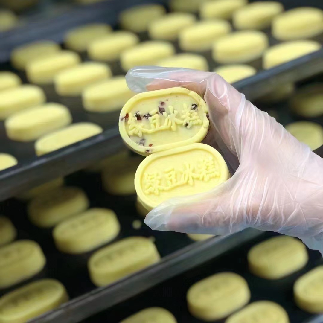 萌兔绿豆糕卡通兔子造型牛油果绿豆冰糕传统糕点心礼盒装