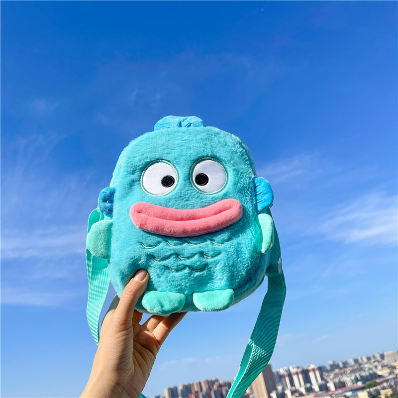 かわいい醜い魚のぬいぐるみのバッグの女性の漫画の斜めのショルダーバッグの醜い萌えの学生は秋冬の毛羽立ちのカバンの片肩の包みを合わせます。|undefined