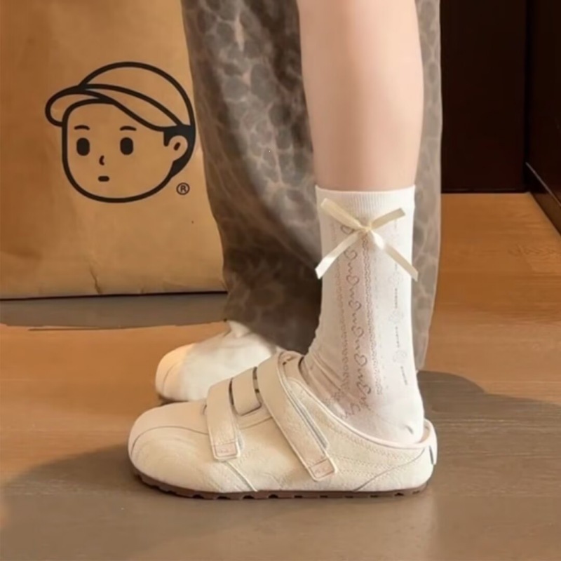 Zapatos de botellas de suela gruesa, zapatillas de mitad de cabeza, zapatillas de verano para mujeres, 2026 nuevos zapatos blancos de un solo pie retro image 4