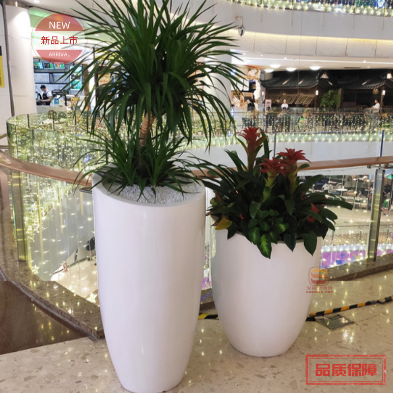 FRP inclinada maceta de flores combinada centro comercial hotel café sala de ocio decoración al aire libre vasija de flores