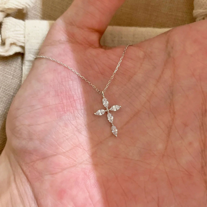 Silver Ultra-Shiny Ballet Zircon Cross Necklace 2026 New Model Light Luxury Exquisite Niche Design Clavicle Chain Customization