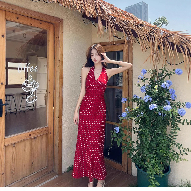 Pure Desire Mature Style Mid-Length Polka Dot Dress for Women, Summer 2026 New Slim Fit Sexy Backless Halter Dress