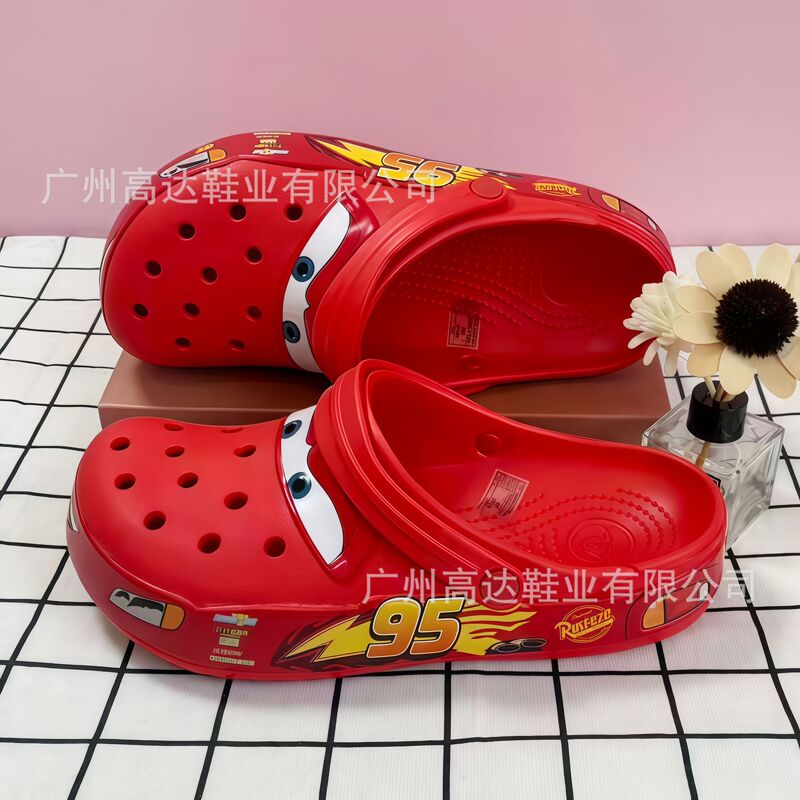 Cross New Model 95 Car Collaboration Versatile Unisex Clogs Outdoor Beach Casual Home Comfortable Breathable Shoes