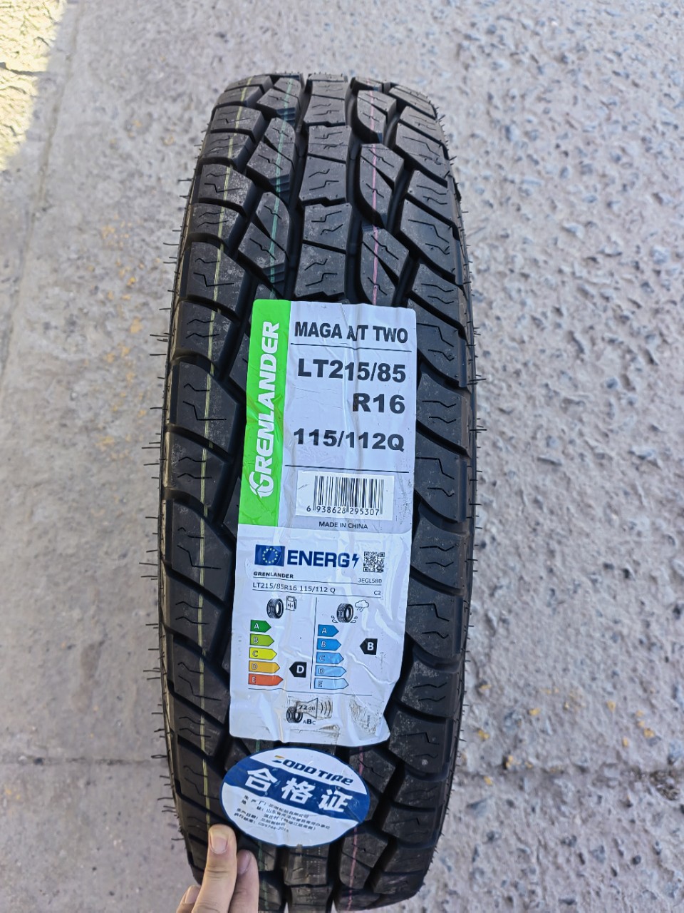 New Off-Road Tire Lt215/85R16 10Pr Ten Layers Thickeneded Adapted to Changfeng Cheetah Jeep Black King Kong