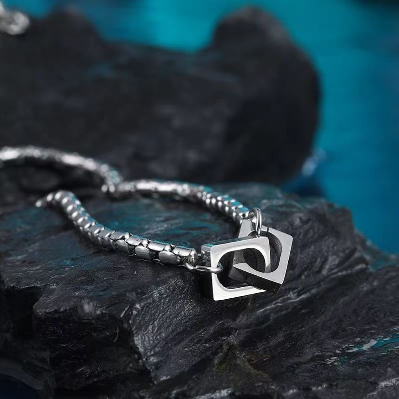 Minimalist Double Ring Buckle Titanium Steel Necklace For Men_voghion.com